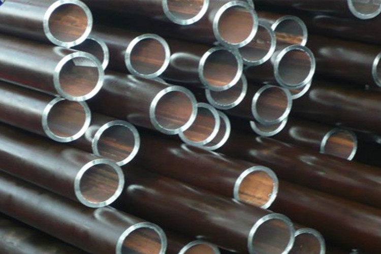 2 - 30mm Thickness Seamless Carbon Steel Honed Tube Din 17175 / st 35.8 DN15-DN600