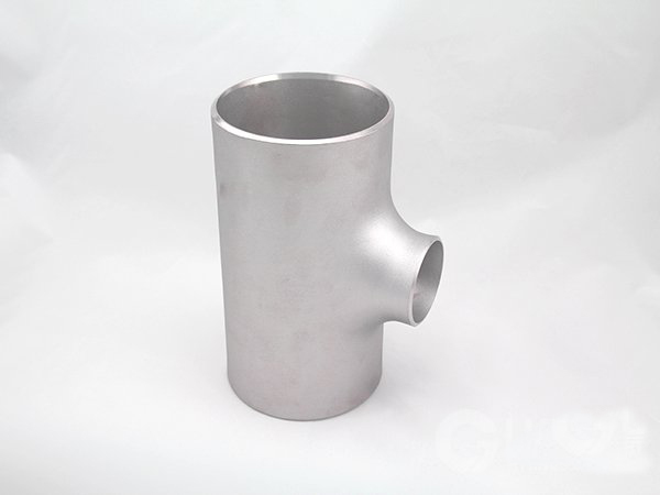 BW Reducing Tee Butt Welding Fittings DN15 (NPS ½”) ASTM A234 WPB  ASTM A403 WP316L