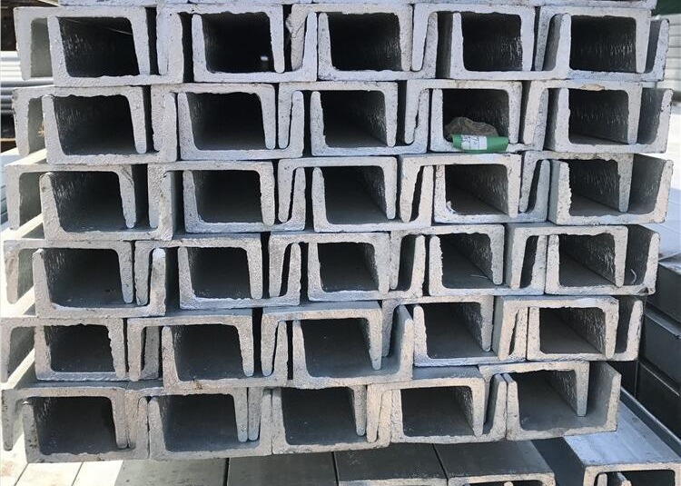 C.LIP CHANNEL 125 X 50 X 20 X 2.3 X 6 M U-Channel Profile Steel U Beam Steel Channel Mild Steel