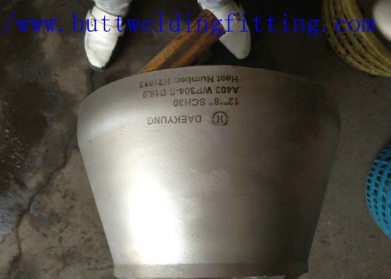 1 1/2" ECC Reducer Pipe Fittings Painted Surface Hastelloy C22 Material